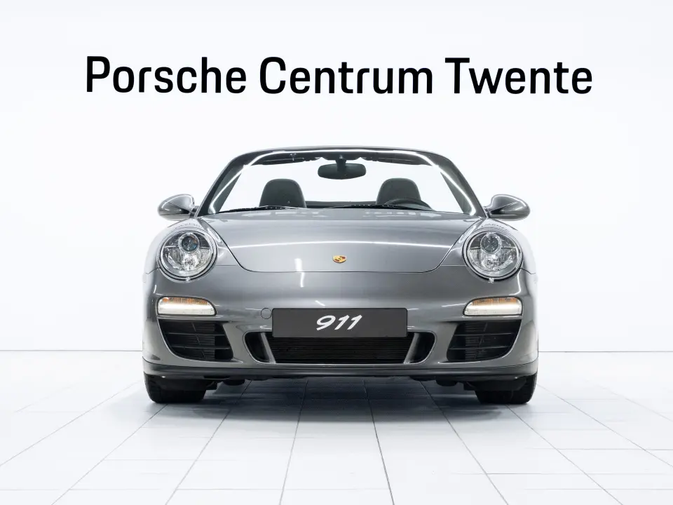 Porsche 911 Carrera 4 GTS Cabriolet