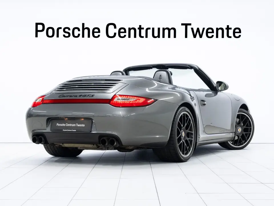 Porsche 911 Carrera 4 GTS Cabriolet