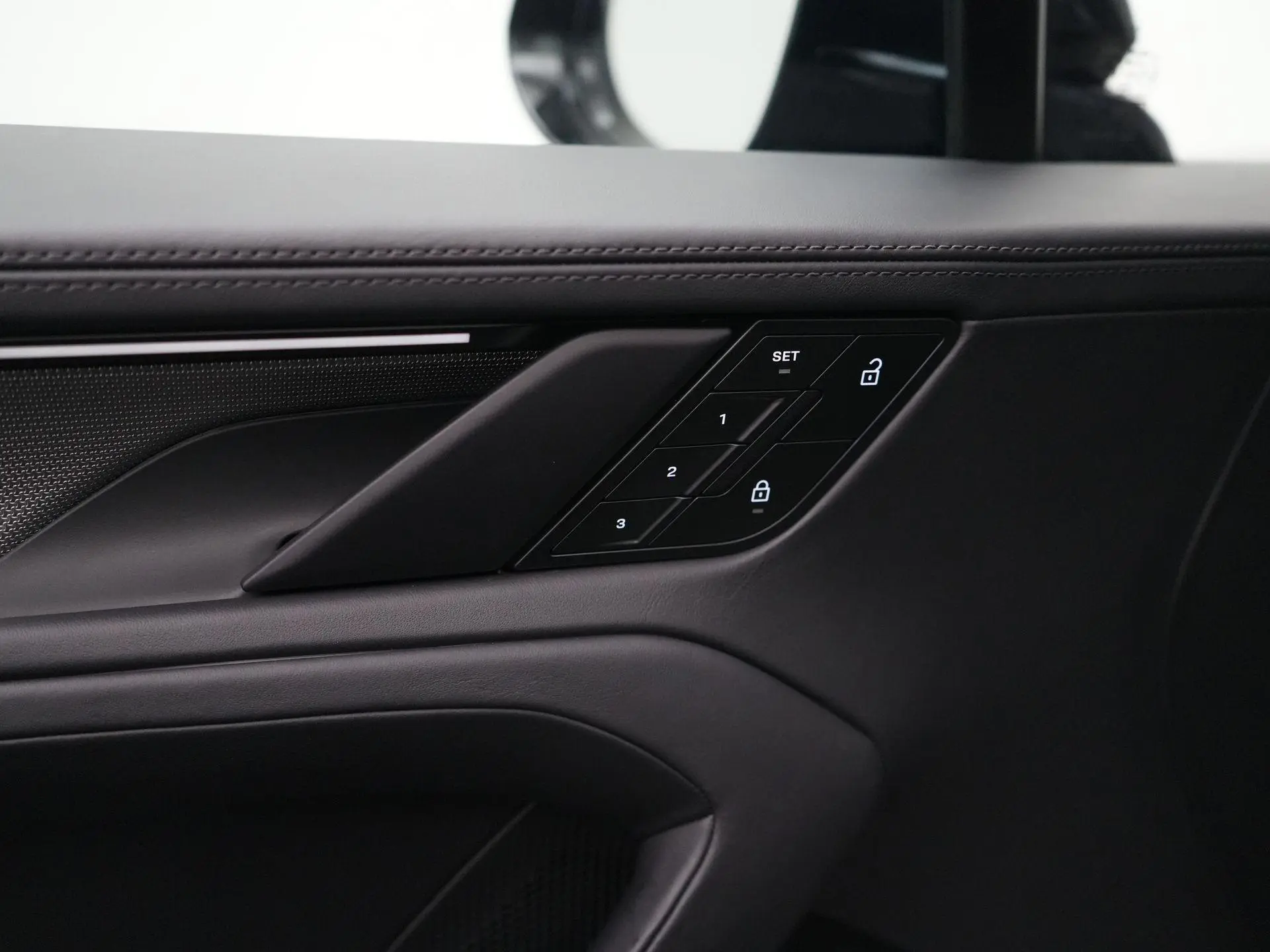 Cayenne S Electric 