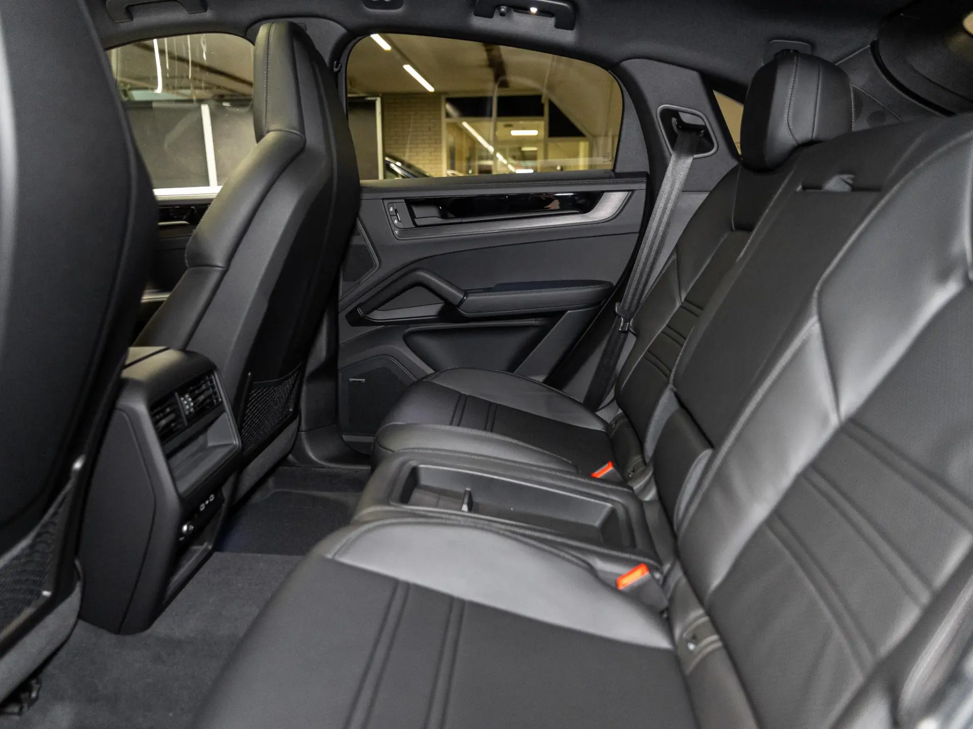 Cayenne Coupé 3.0 E-Hybrid Black Edition