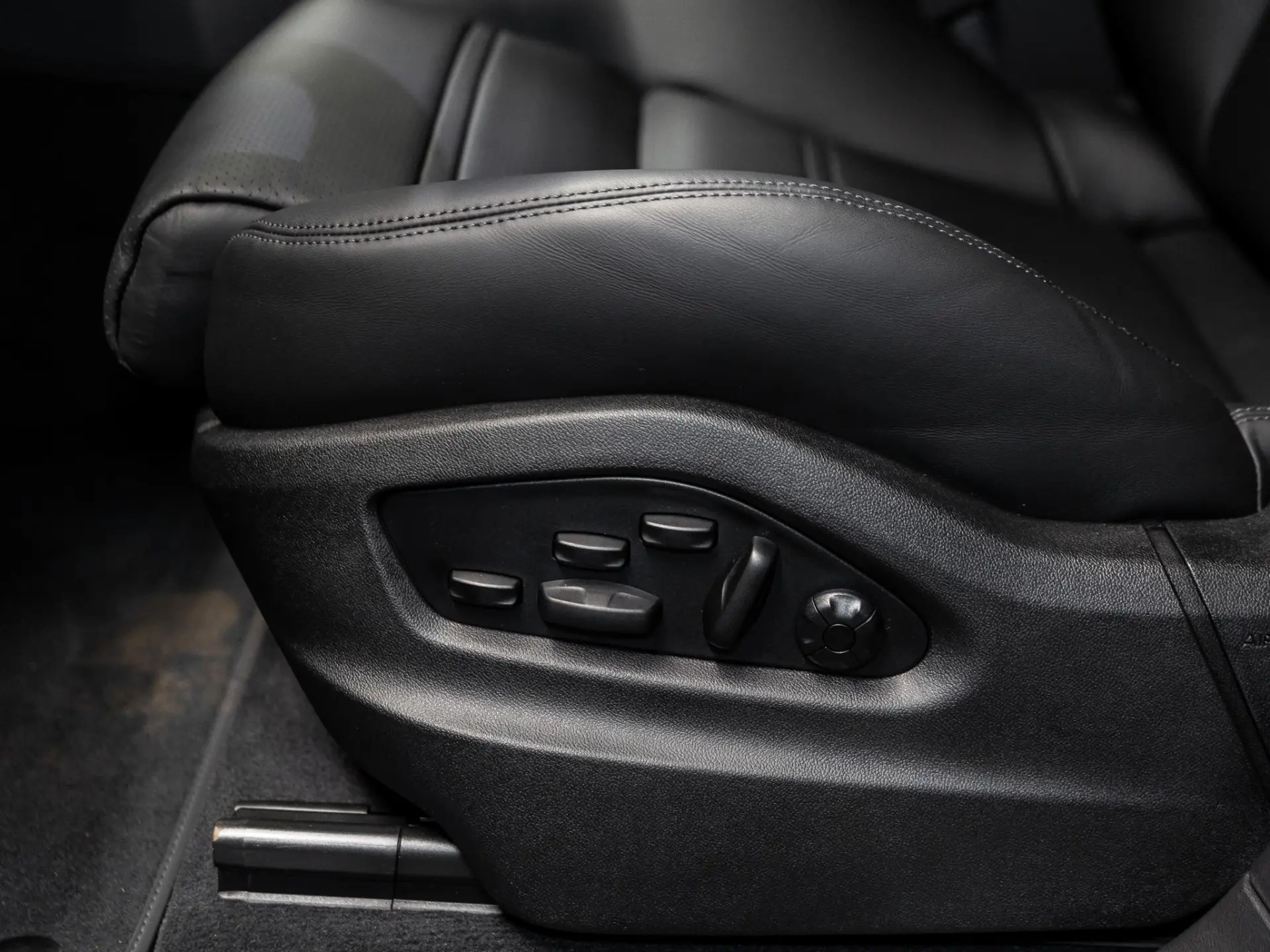 Cayenne Coupé 3.0 E-Hybrid Black Edition