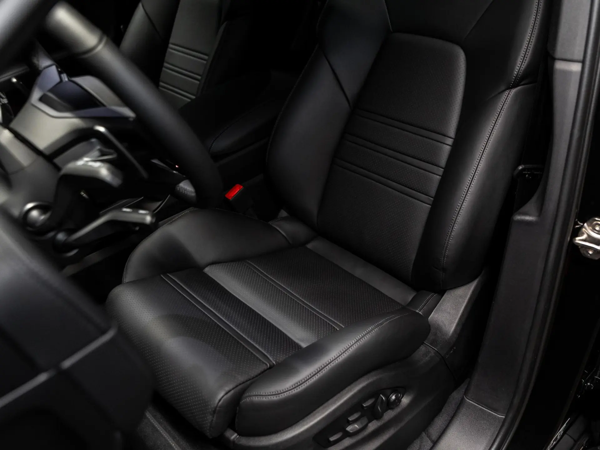 Cayenne Coupé 3.0 E-Hybrid Black Edition