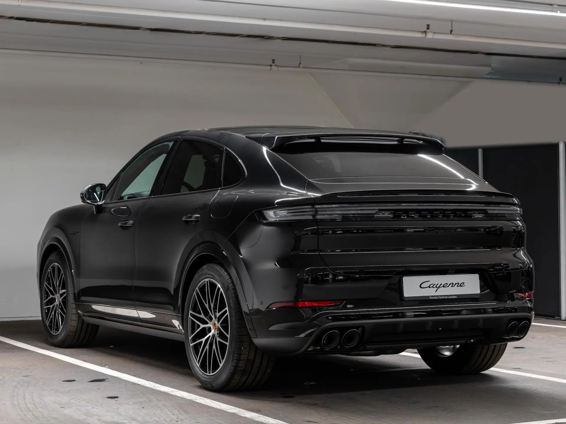 Cayenne Coupé 3.0 E-Hybrid Black Edition