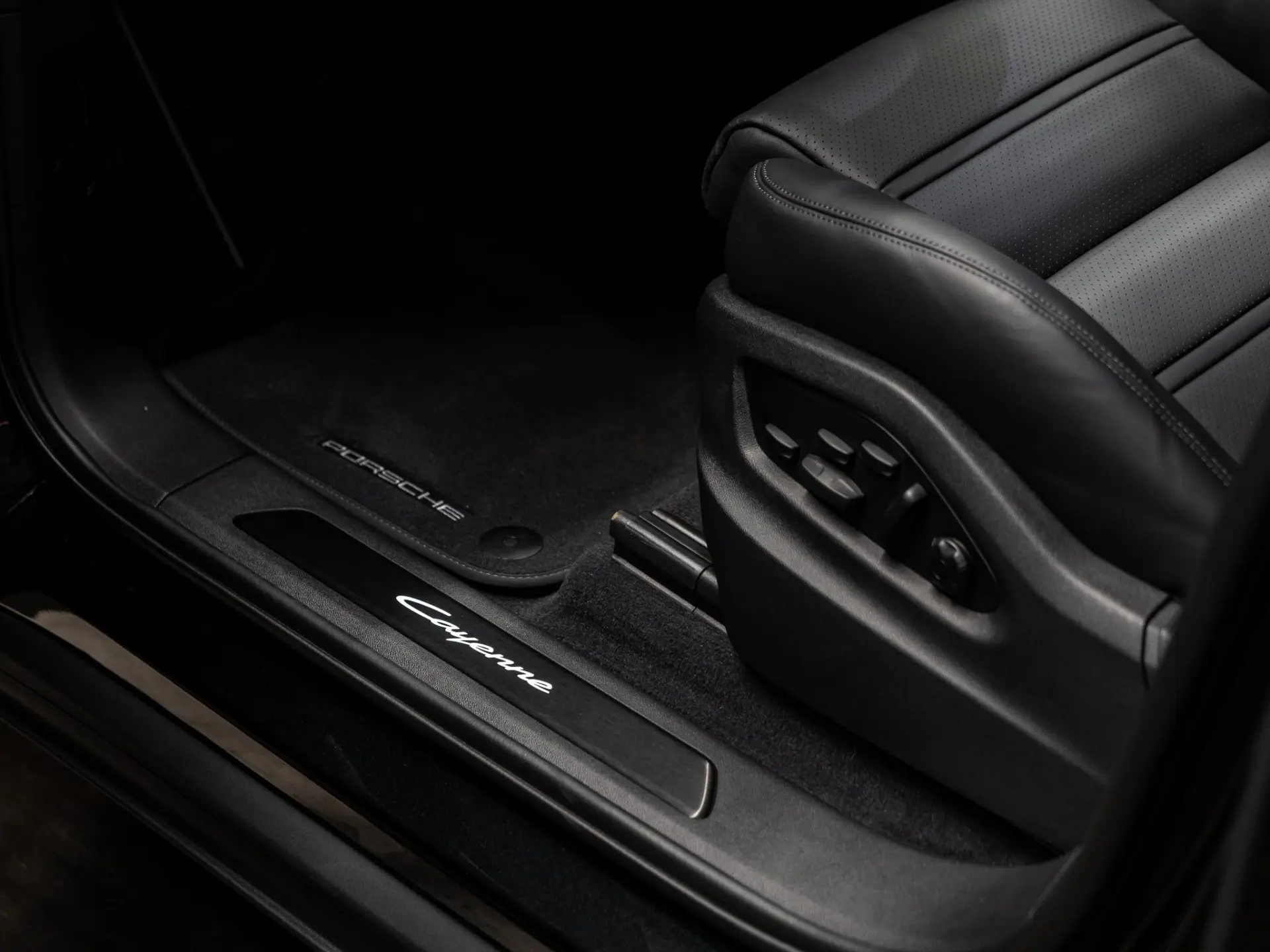 Cayenne Coupé 3.0 E-Hybrid Black Edition