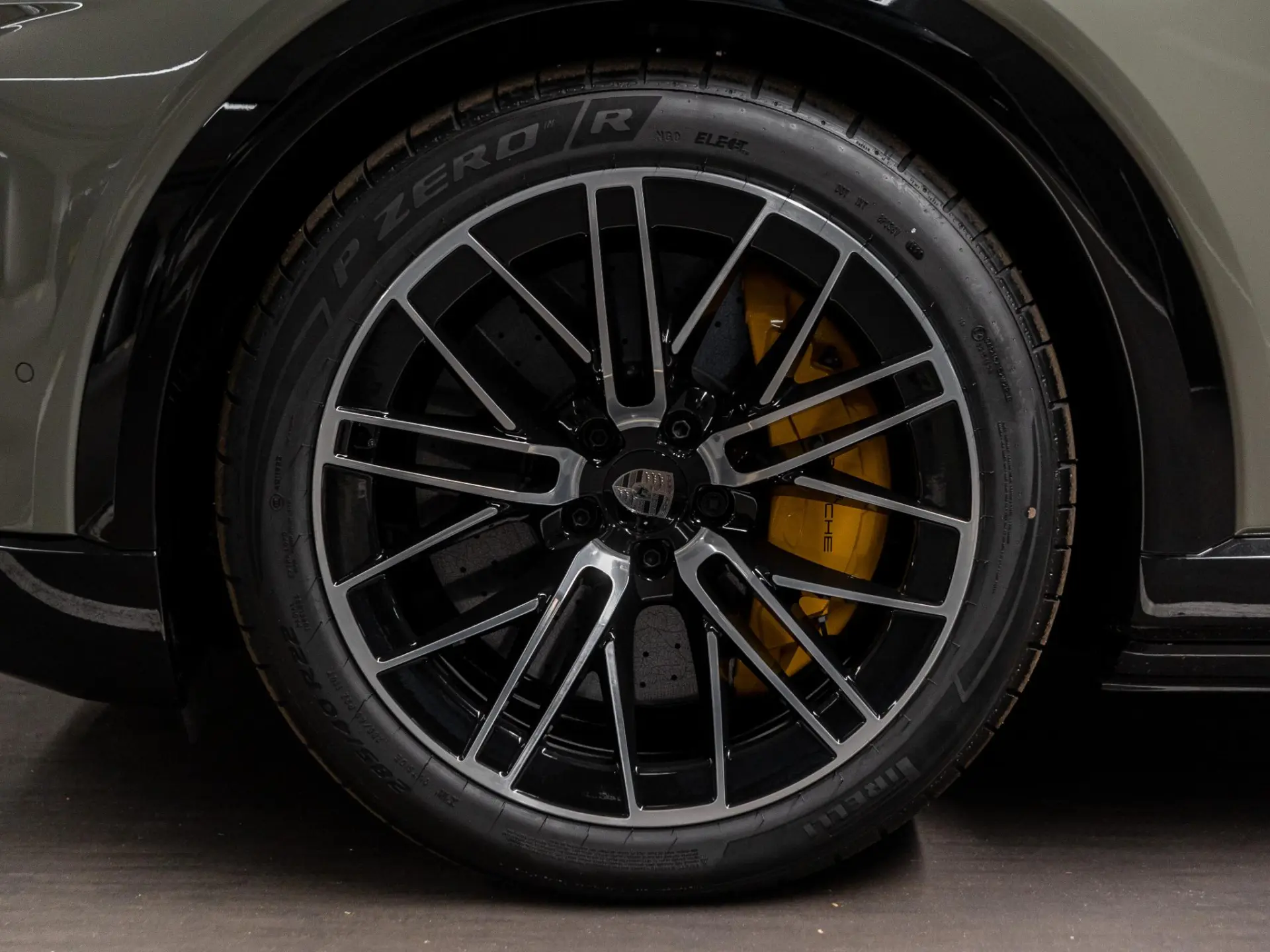 Cayenne Electric Turbo