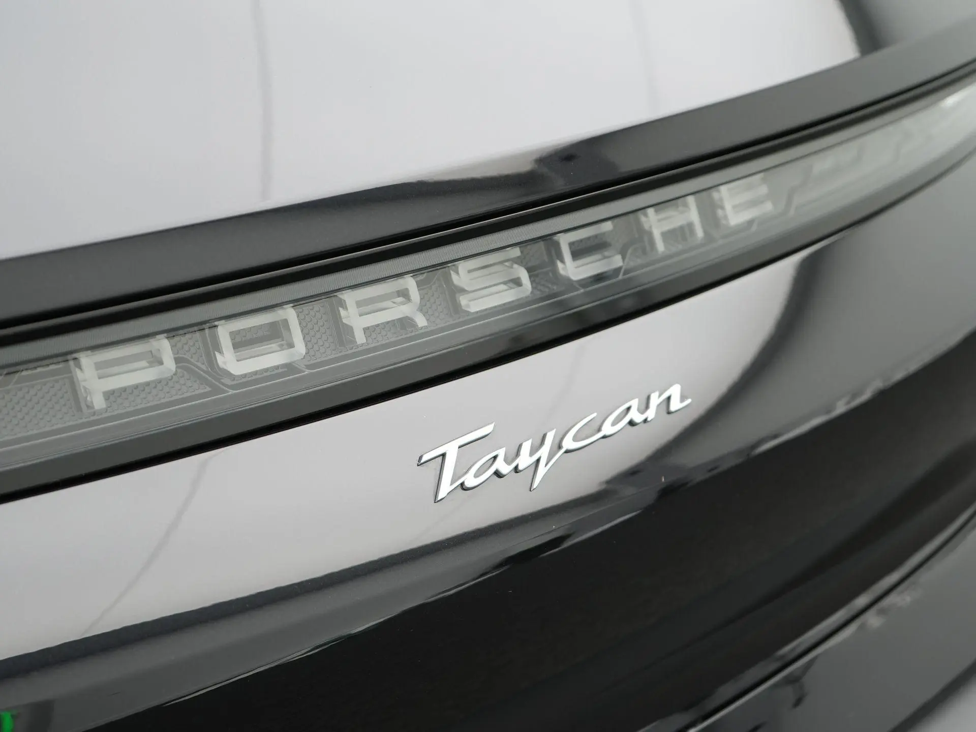 Taycan Sport Turismo 89 kWh