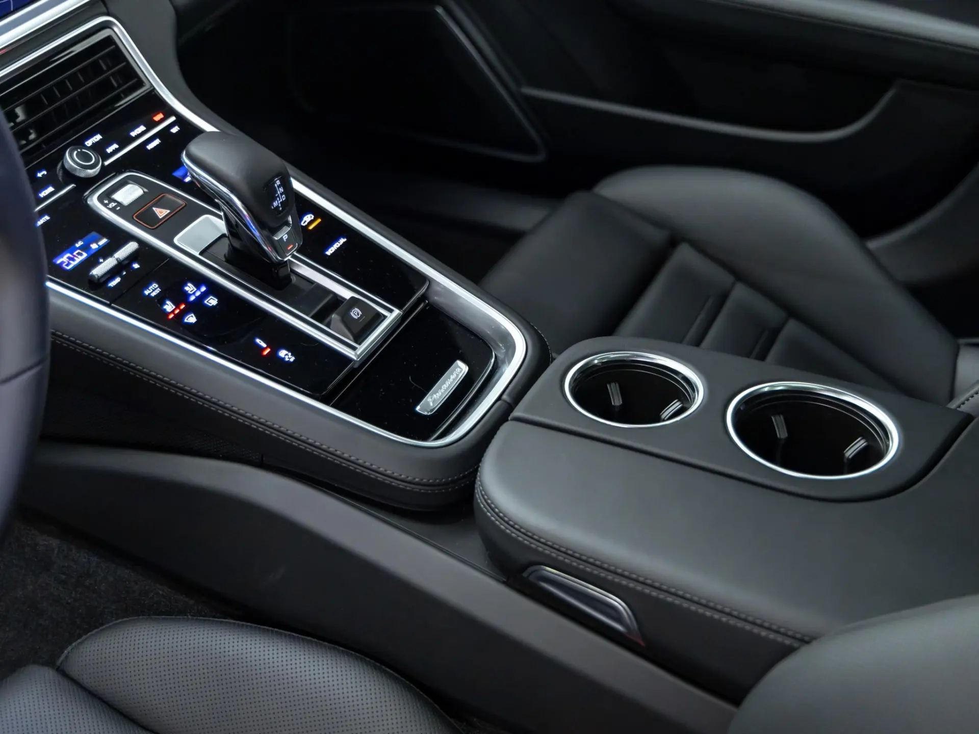 Panamera 4 E-Hybrid Sport Turismo Platinum Edition