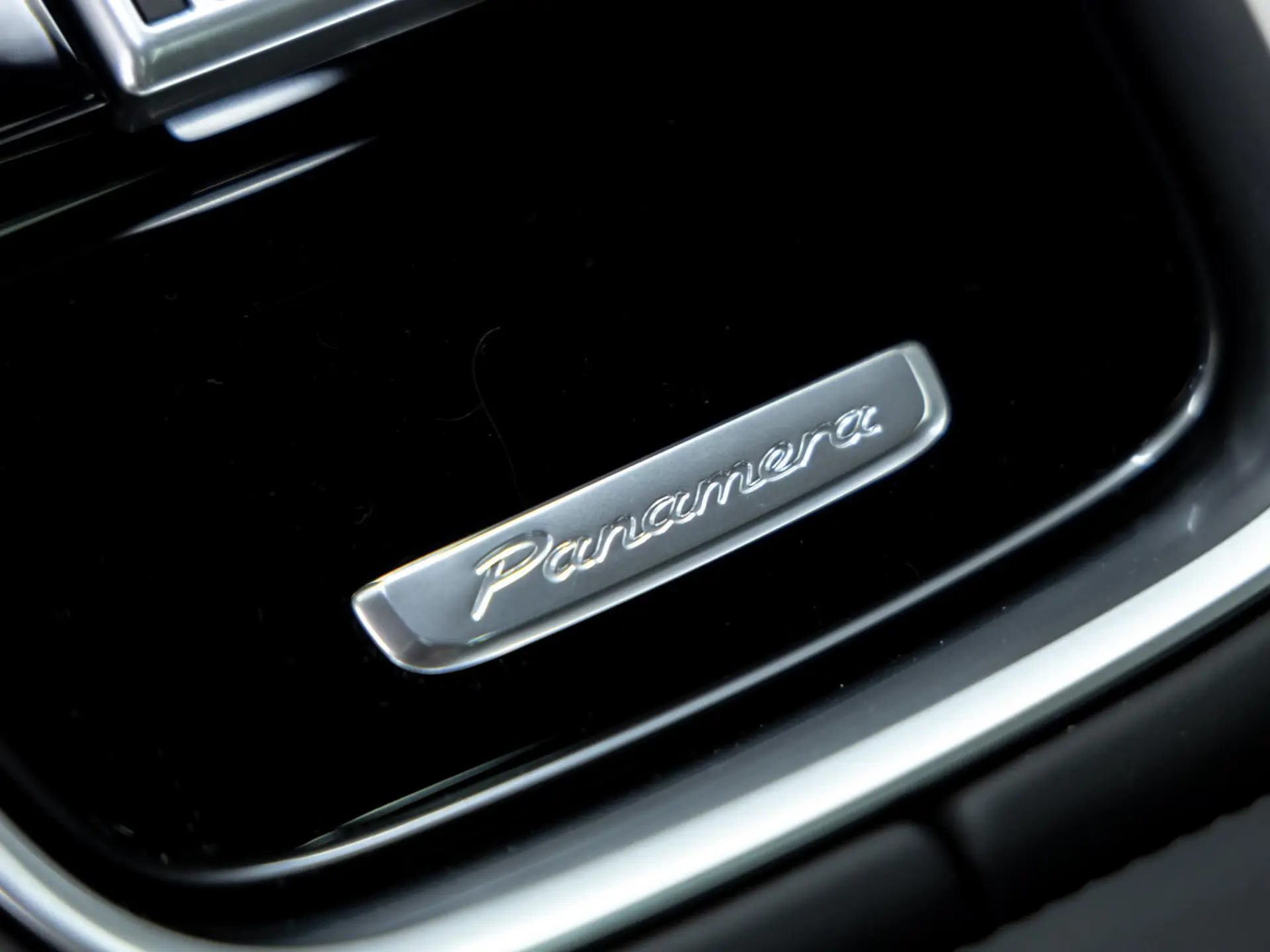 Panamera 4 E-Hybrid Sport Turismo Platinum Edition