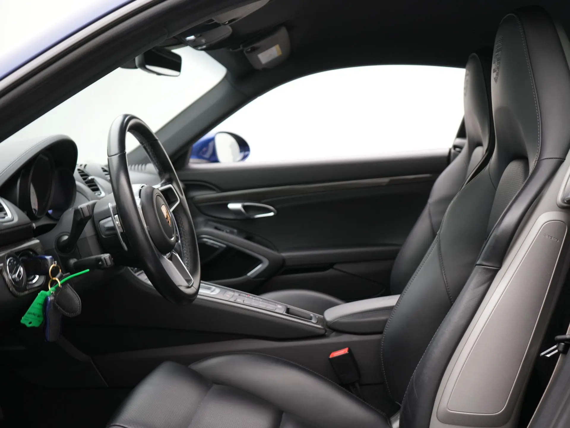 718 Cayman