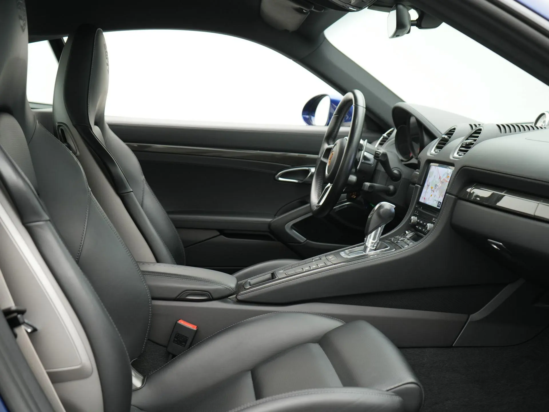 718 Cayman