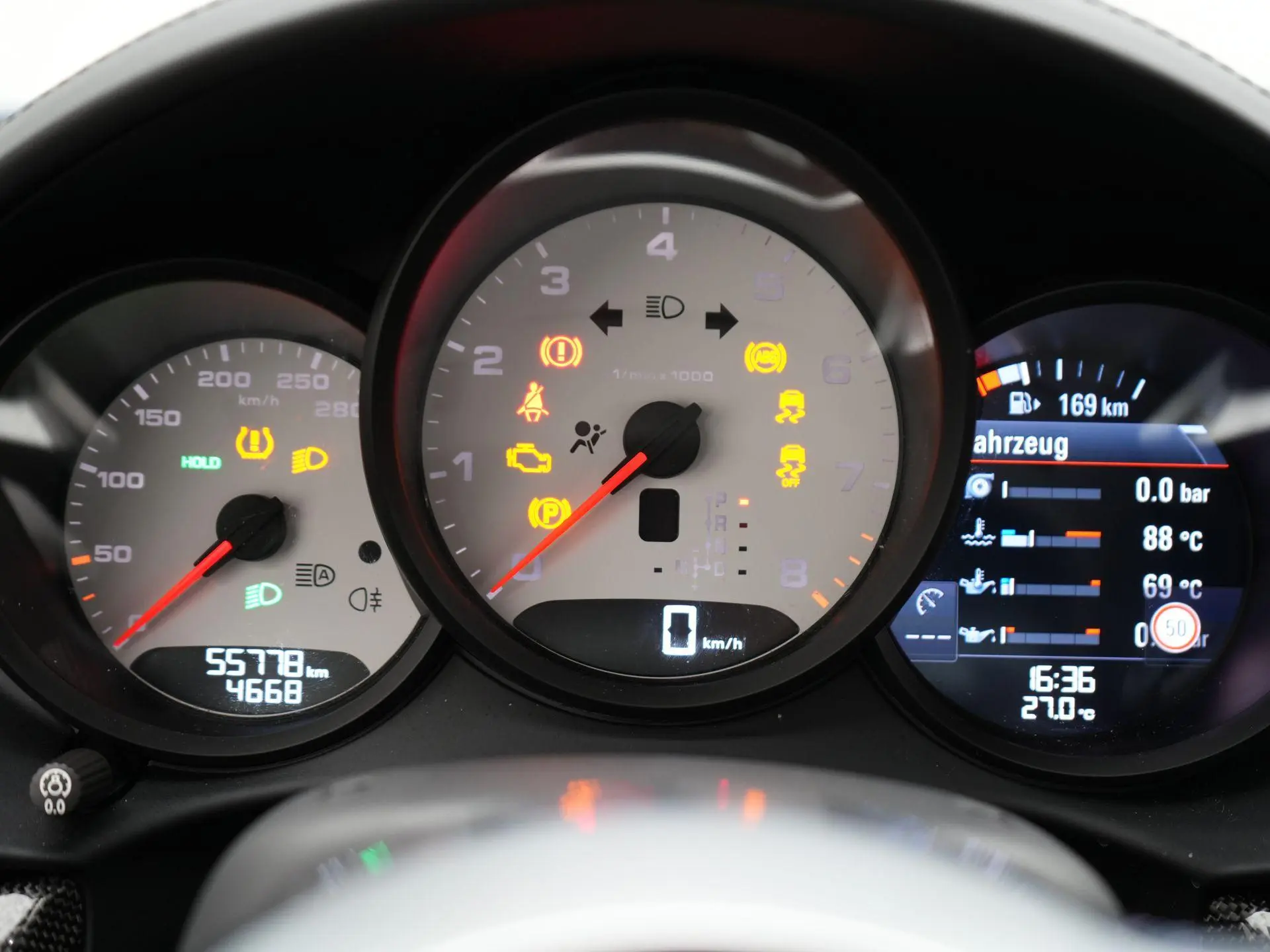 718 Cayman