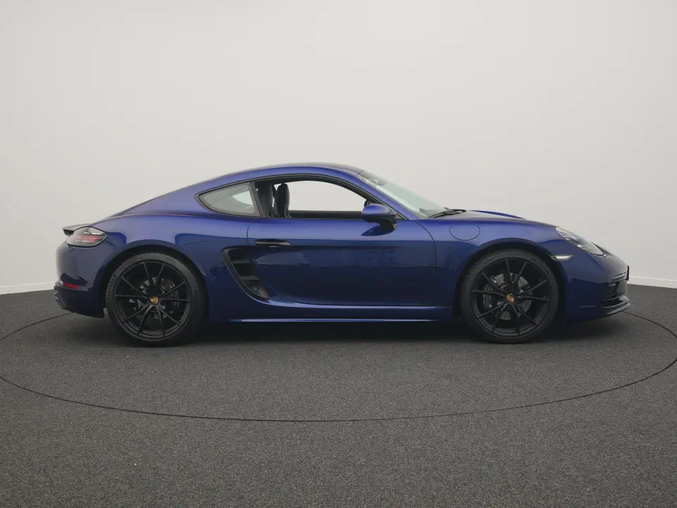 718 Cayman