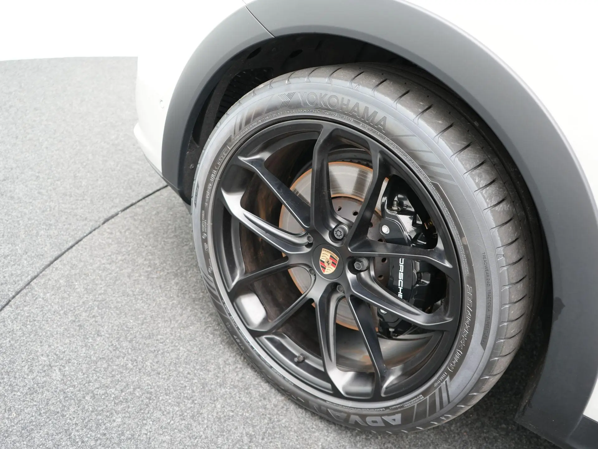 Cayenne E-Hybrid Coupé Lightweight Package