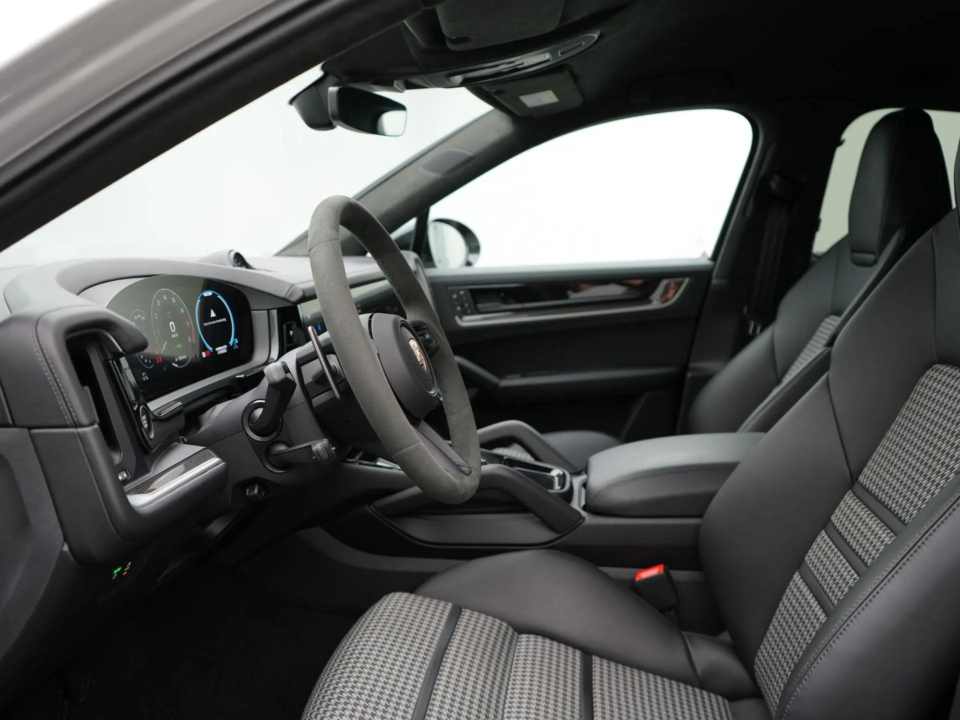 Cayenne E-Hybrid Coupé Lightweight Package