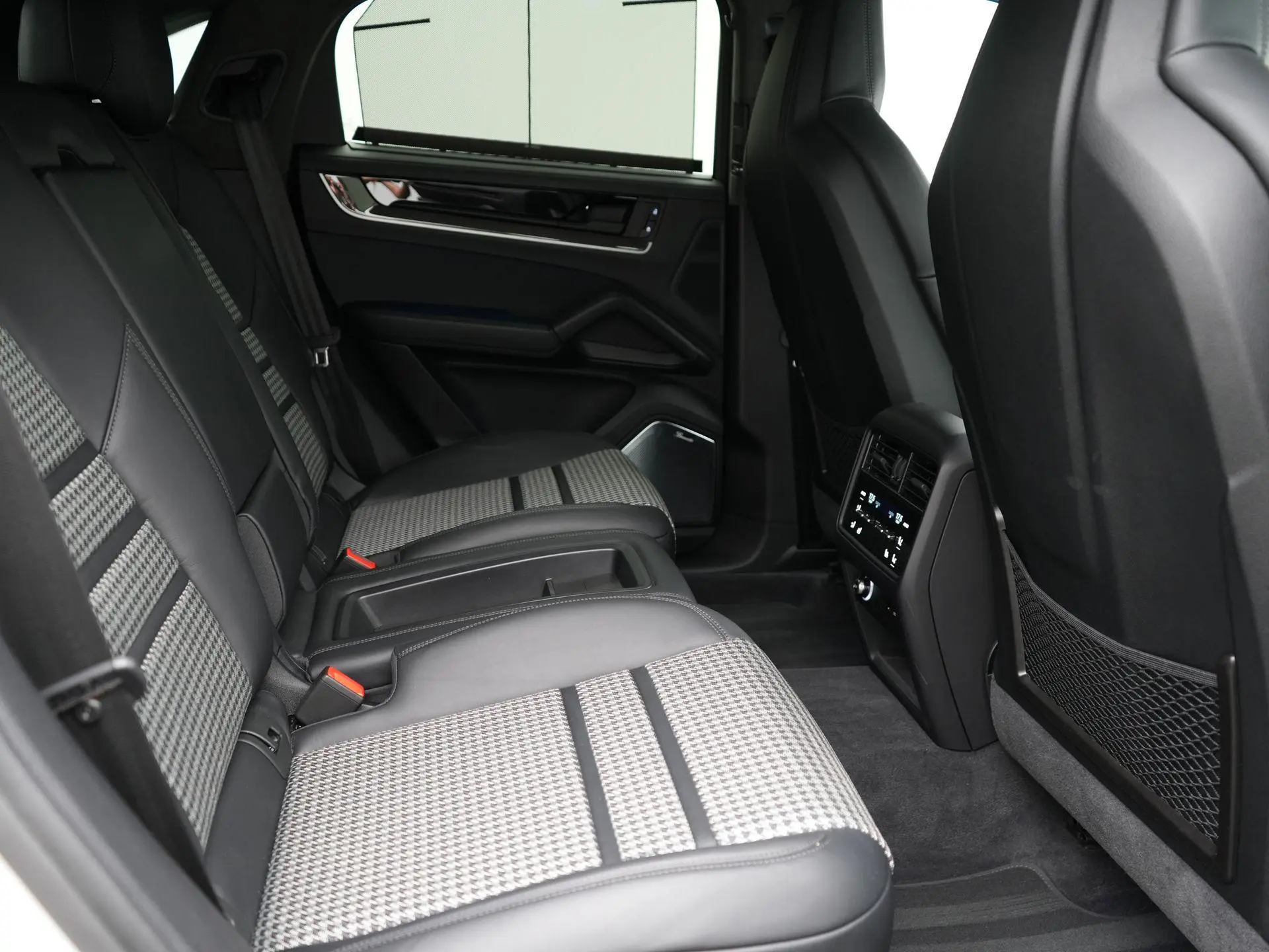 Cayenne E-Hybrid Coupé Lightweight Package
