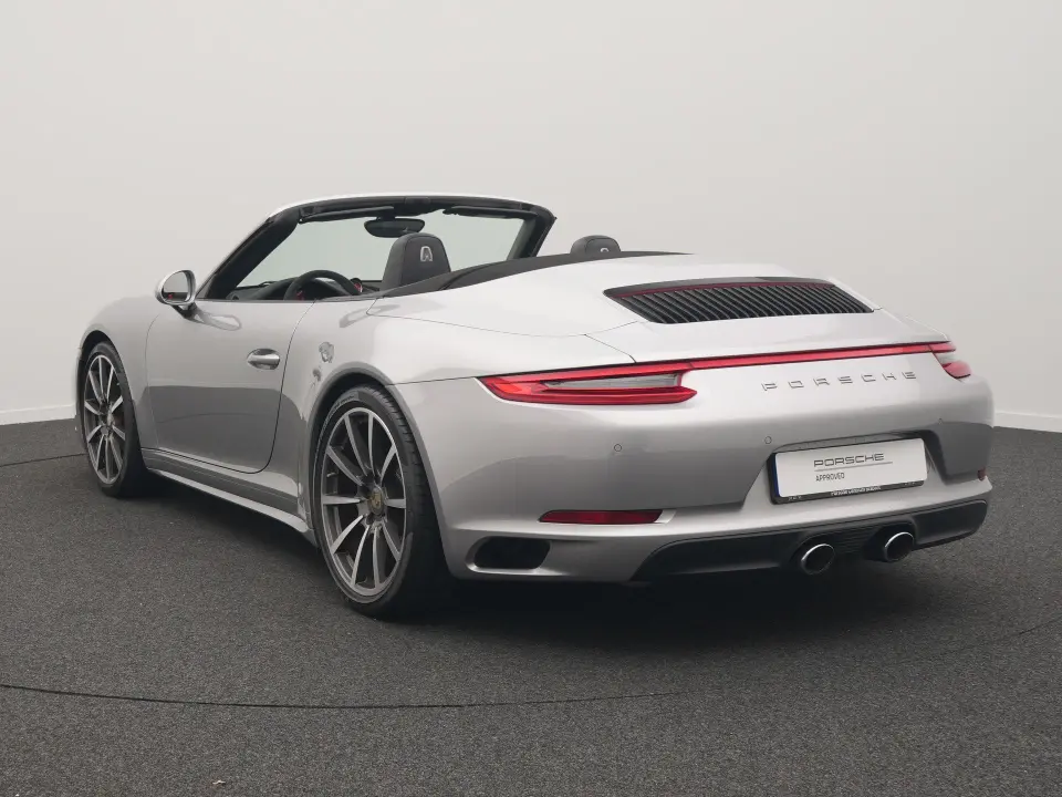 Porsche 911 Carrera 4 Cabriolet