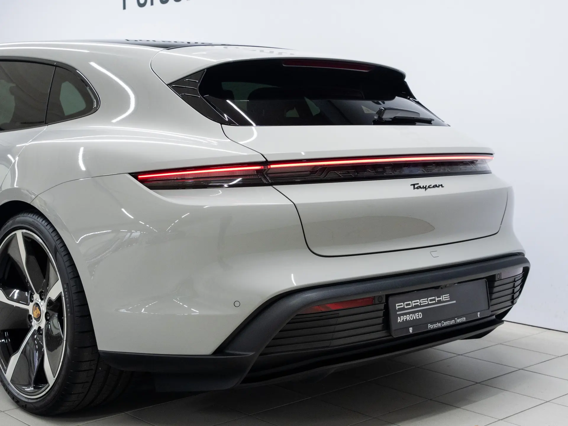 Taycan Sport Turismo