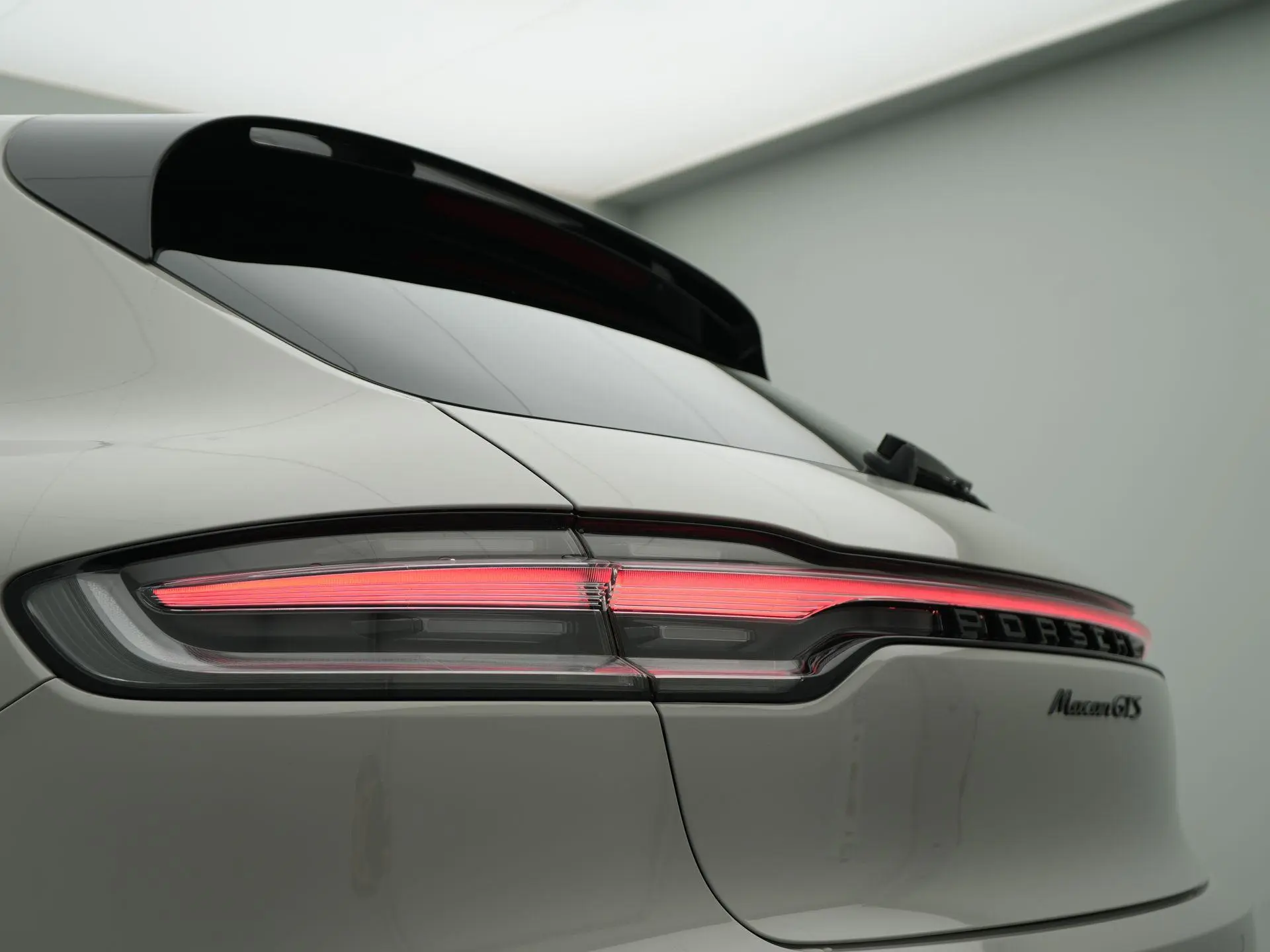 Macan GTS