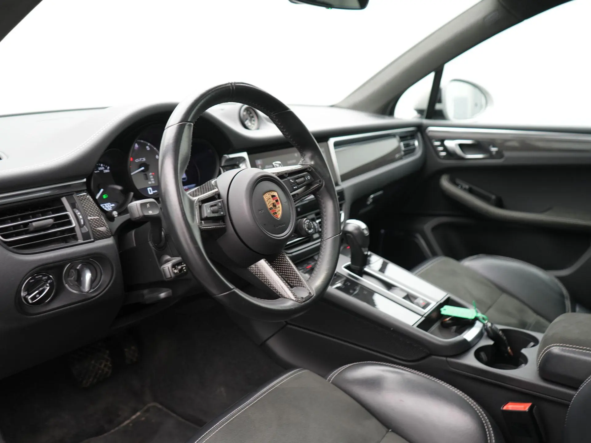 Macan GTS
