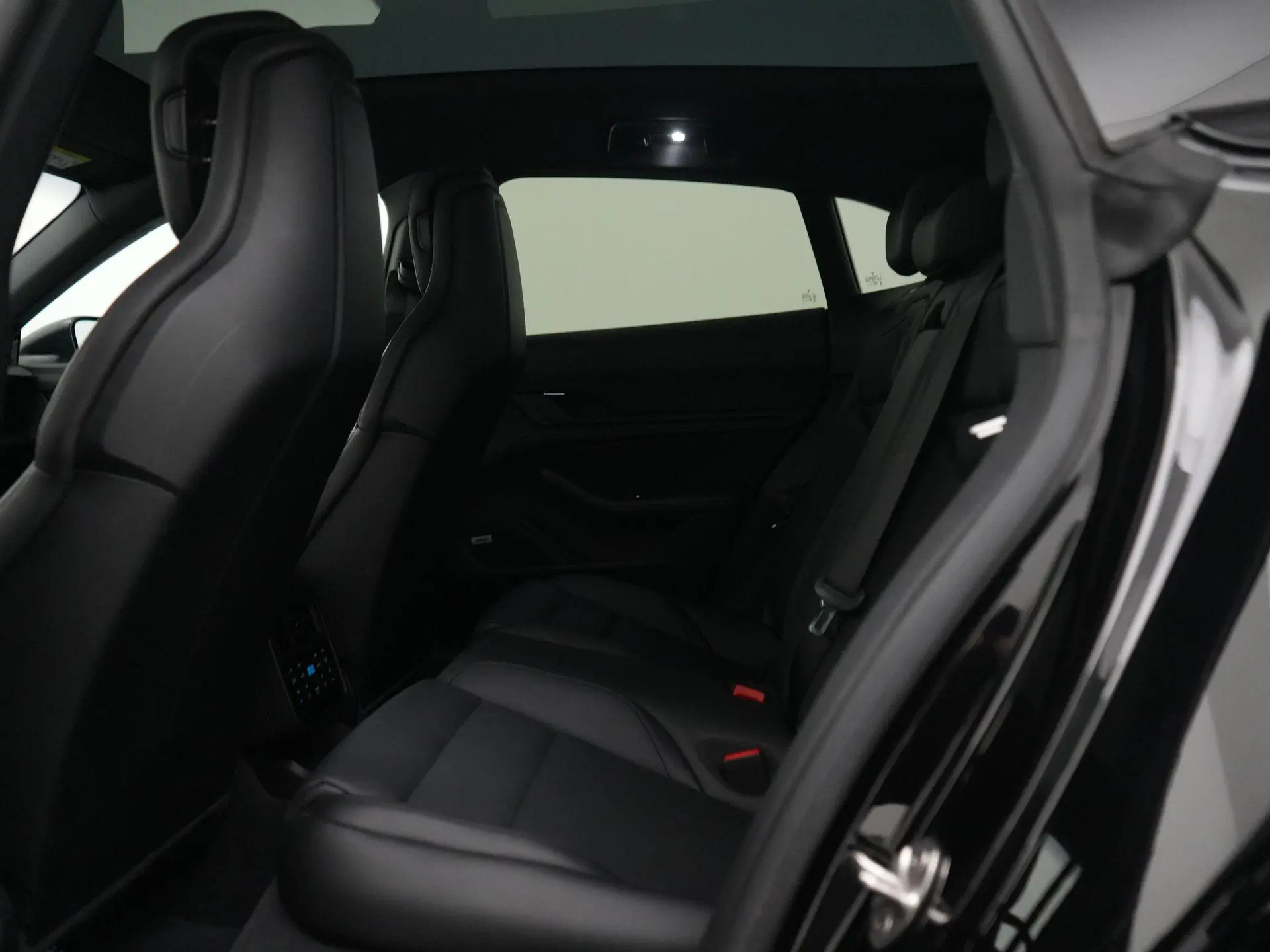 Taycan 4S Cross Turismo