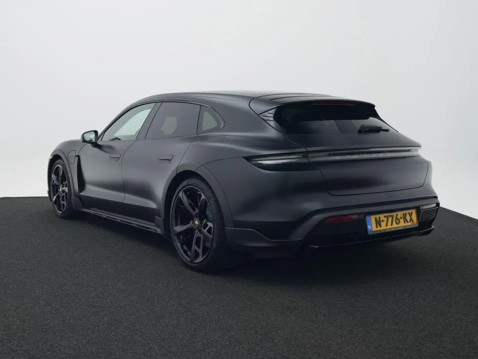 Porsche Taycan 4S Cross Turismo