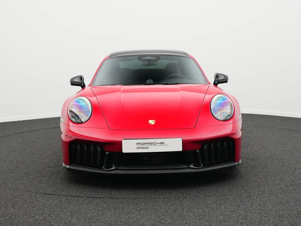 Porsche 911 Carrera 4 GTS