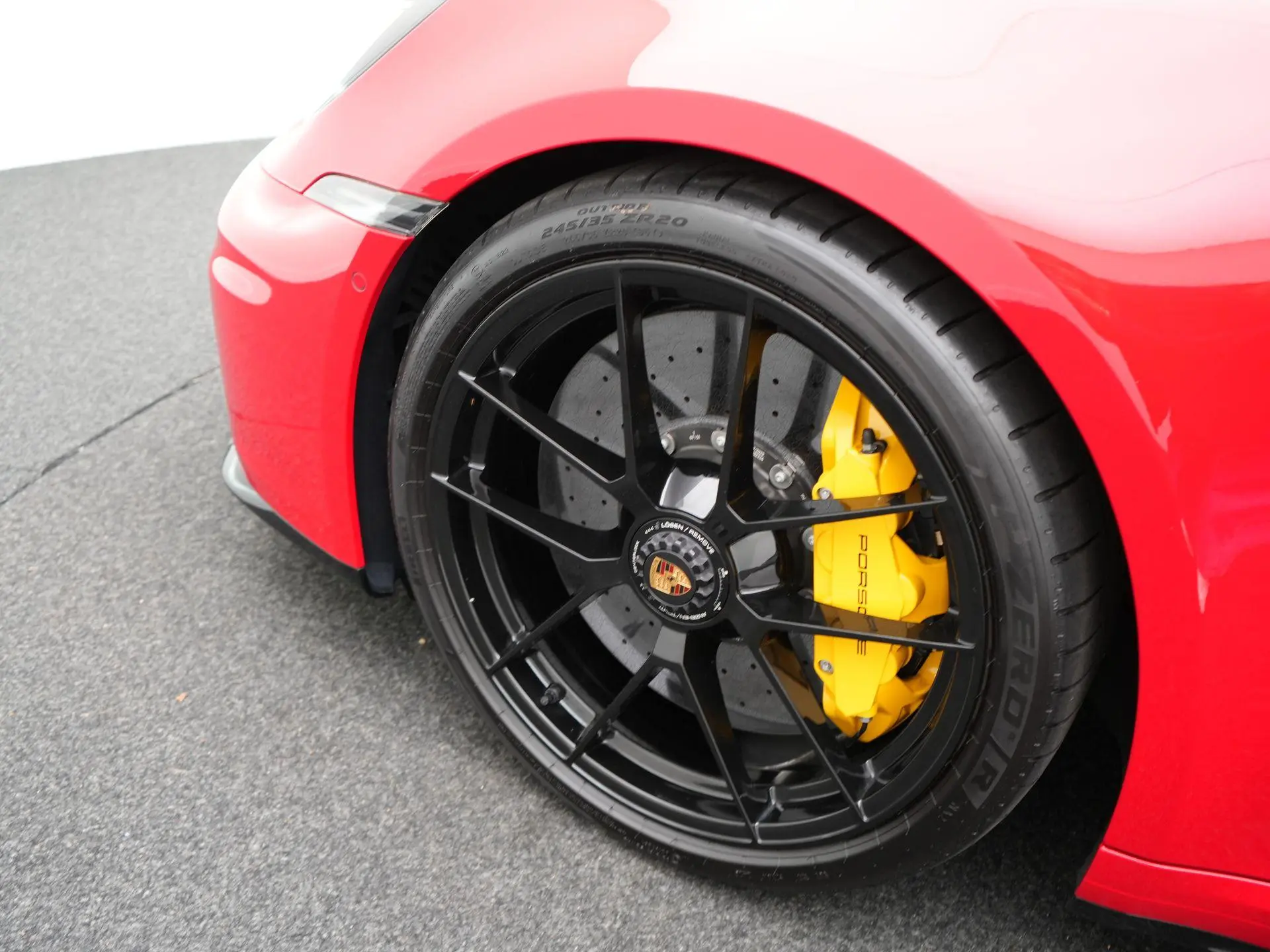 911 Carrera 4 GTS
