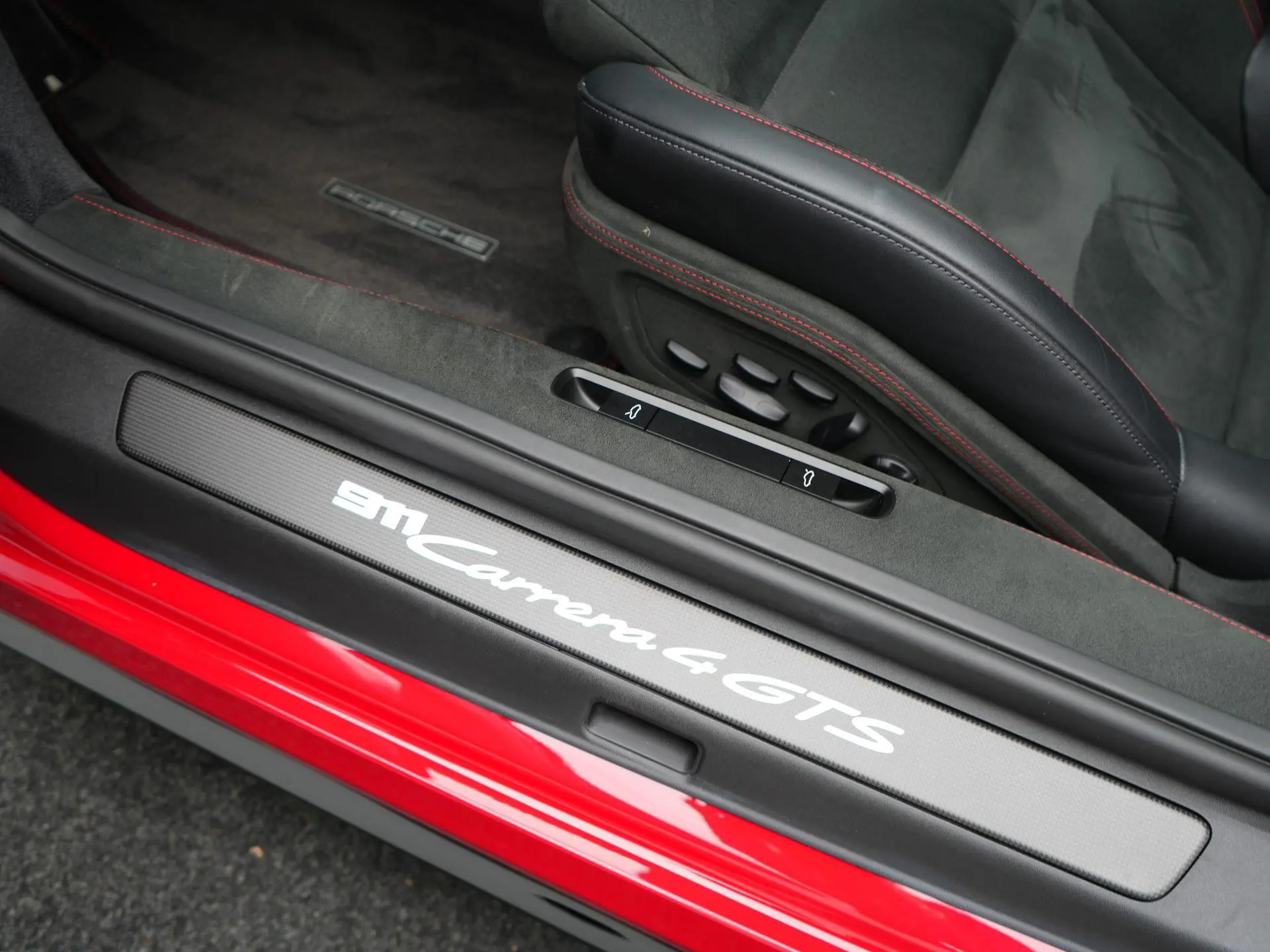 911 Carrera 4 GTS