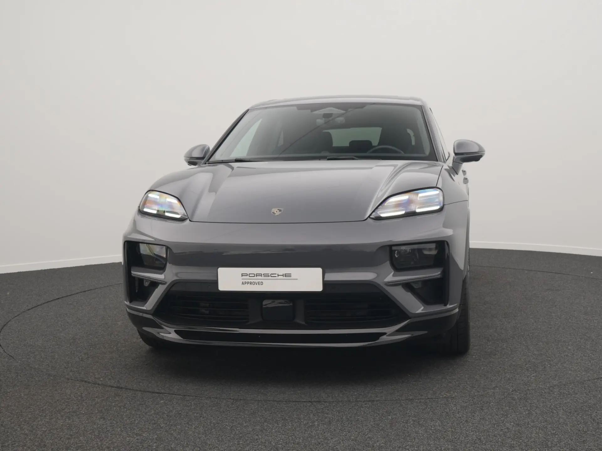 MACAN TURBO 