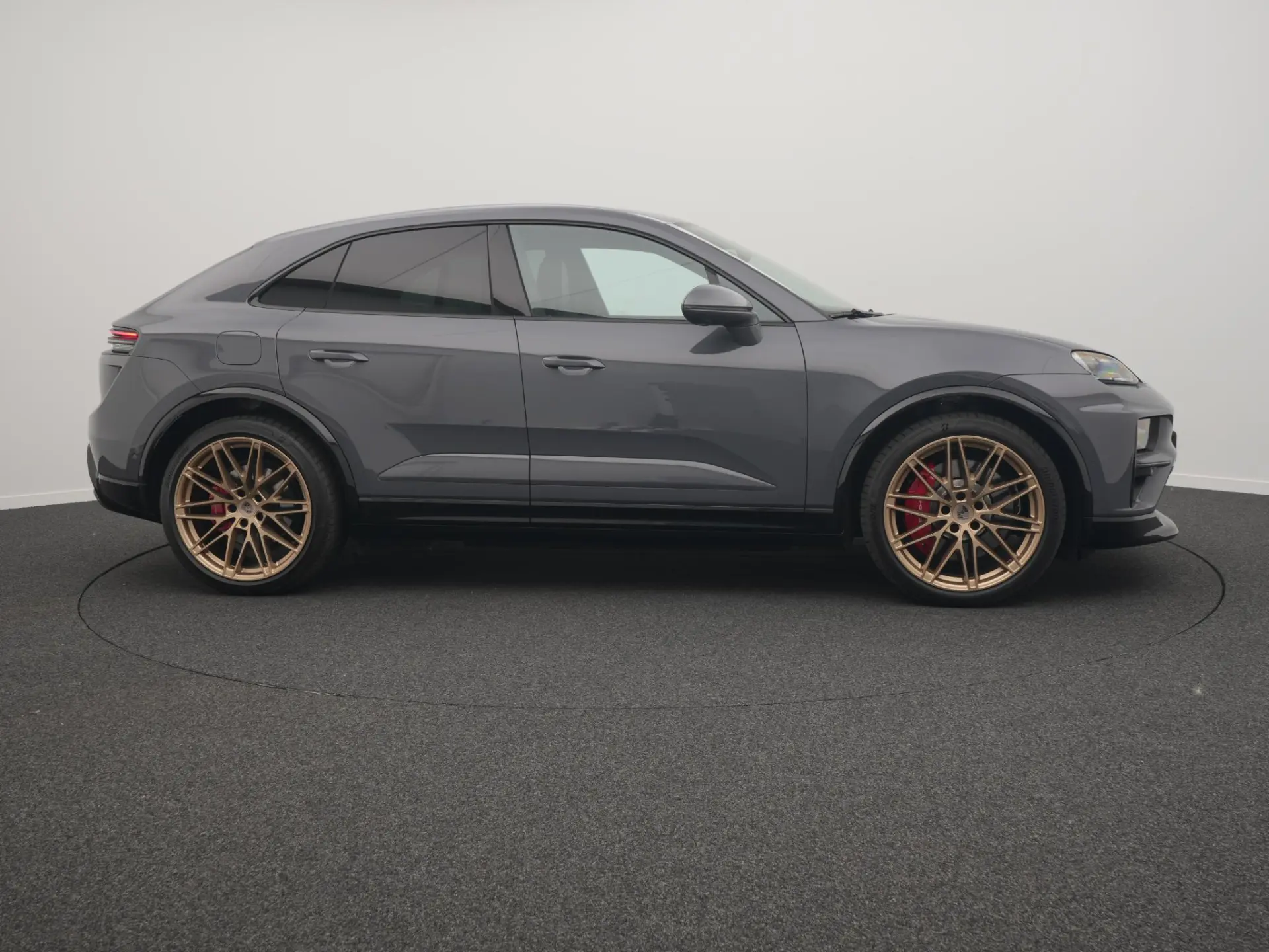 MACAN TURBO 