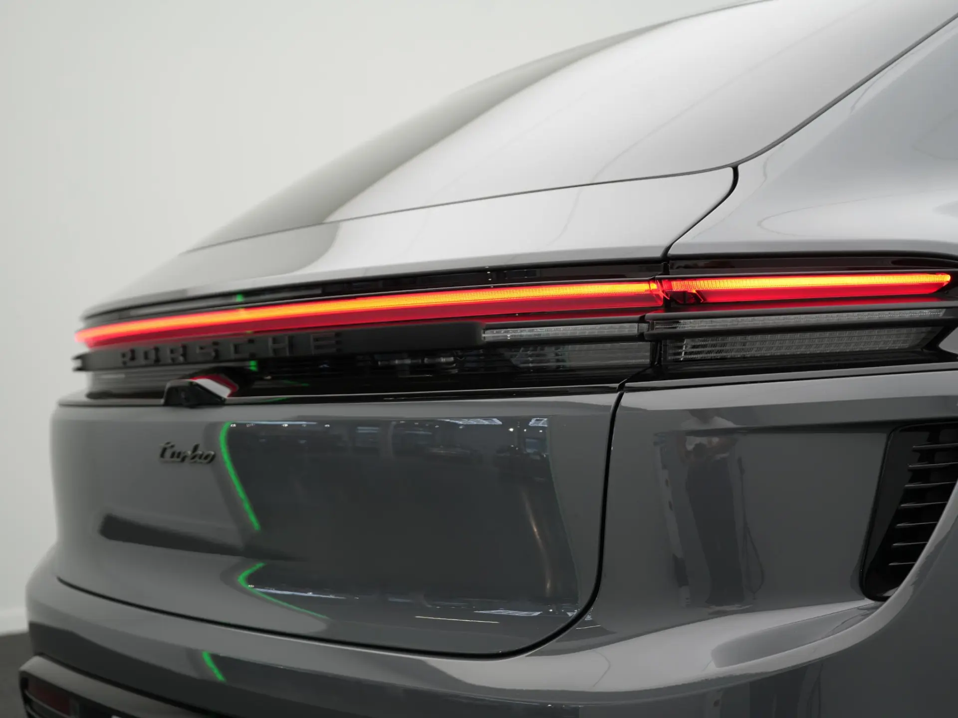 MACAN TURBO 