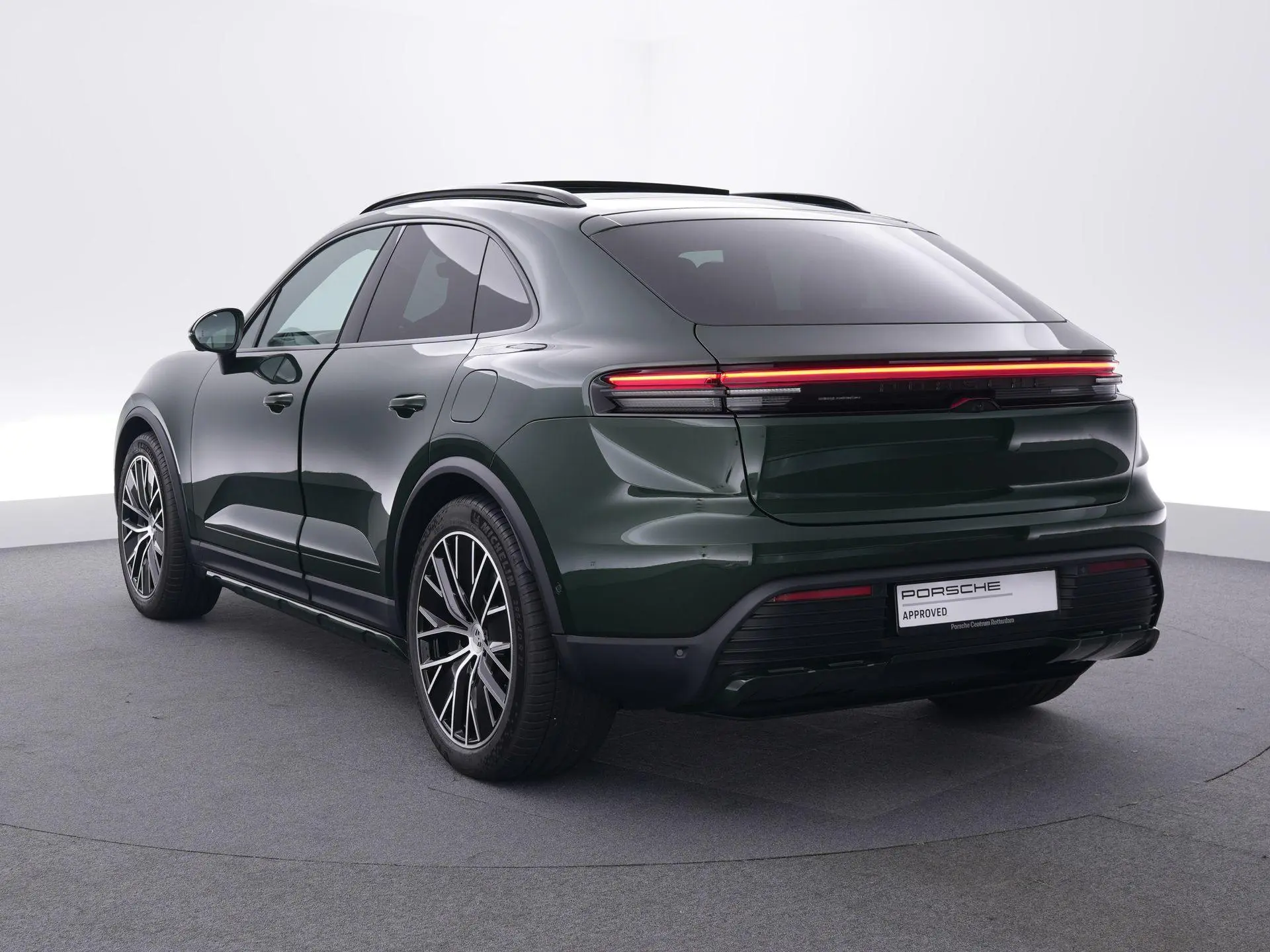 Macan 4 100 kWh