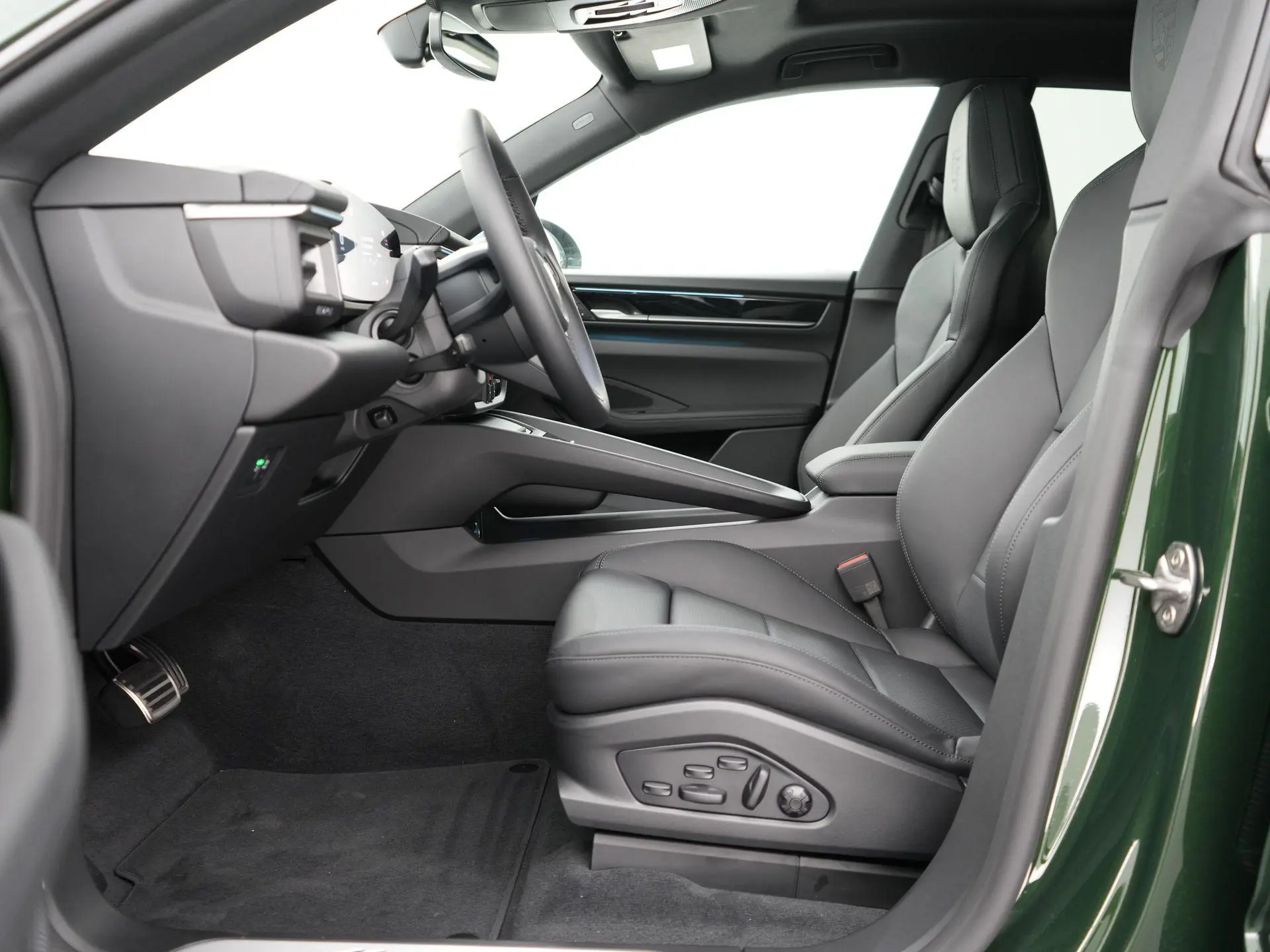 Macan 4 100 kWh