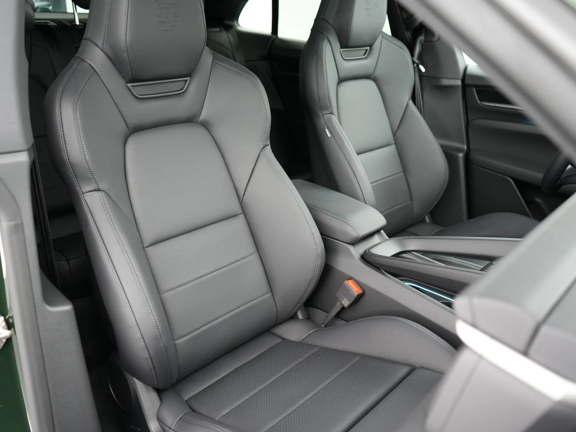 Macan 4 100 kWh