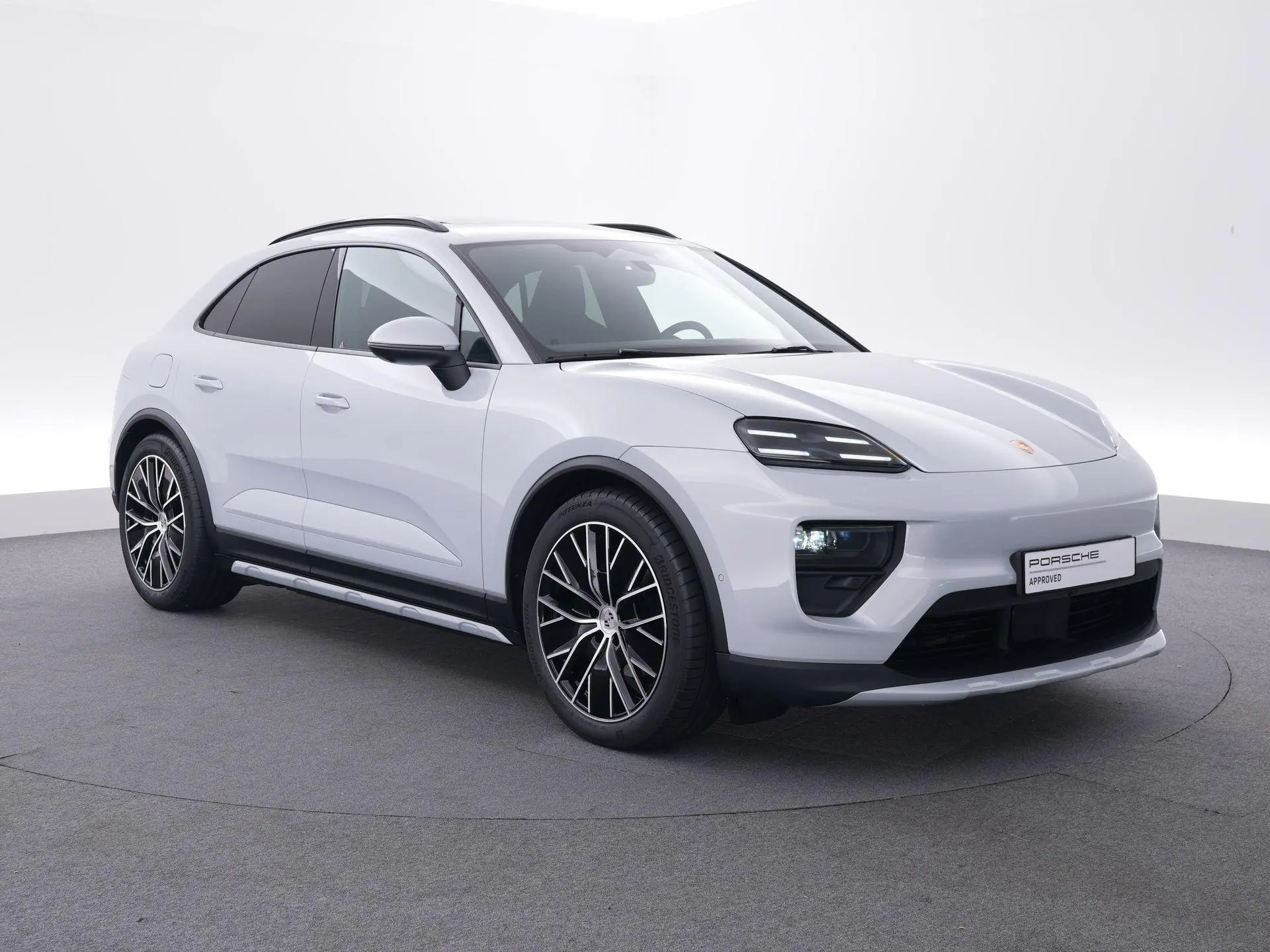 Macan 4 100 kWh