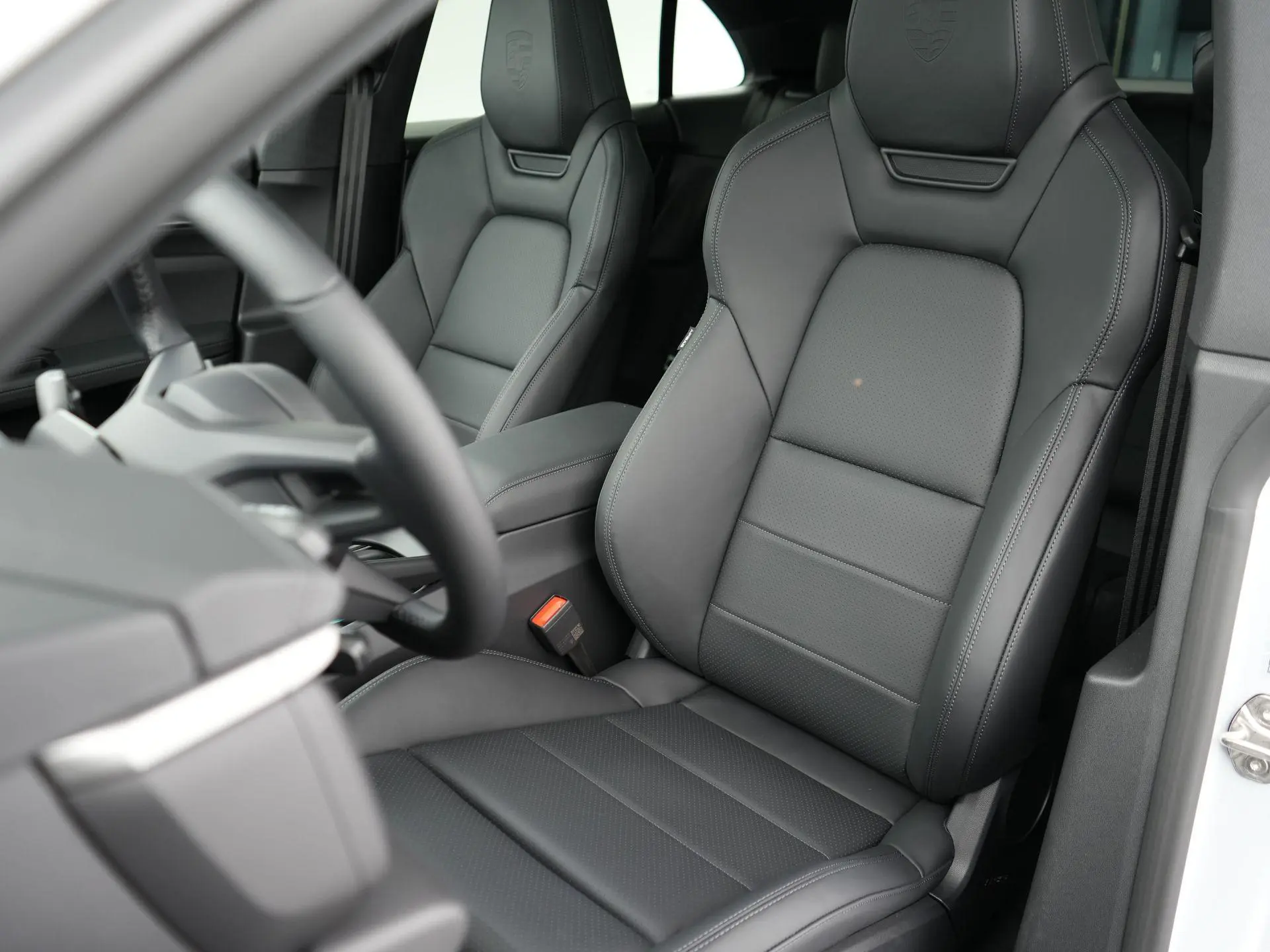 Macan 4 100 kWh