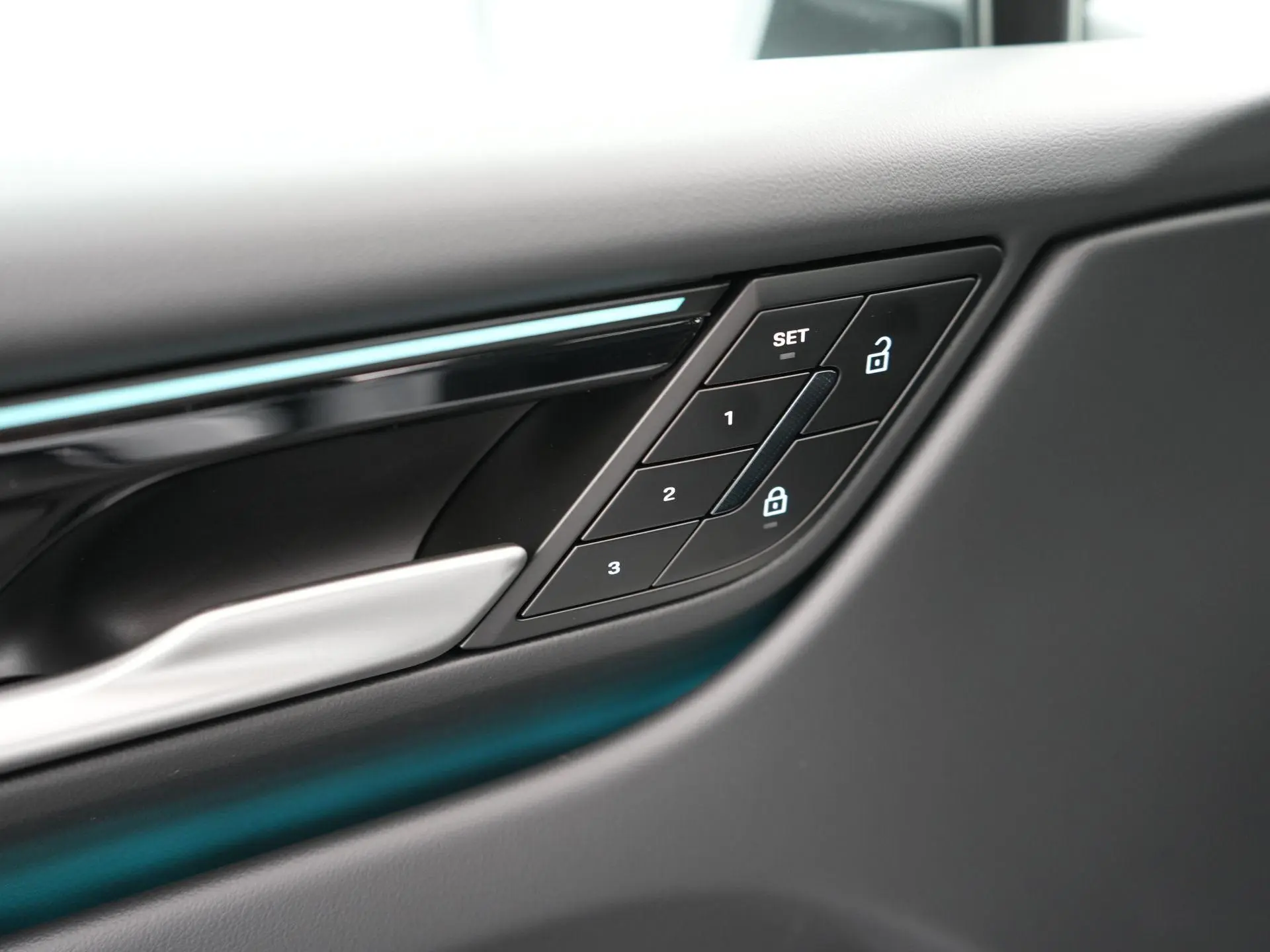 Macan 4 100 kWh
