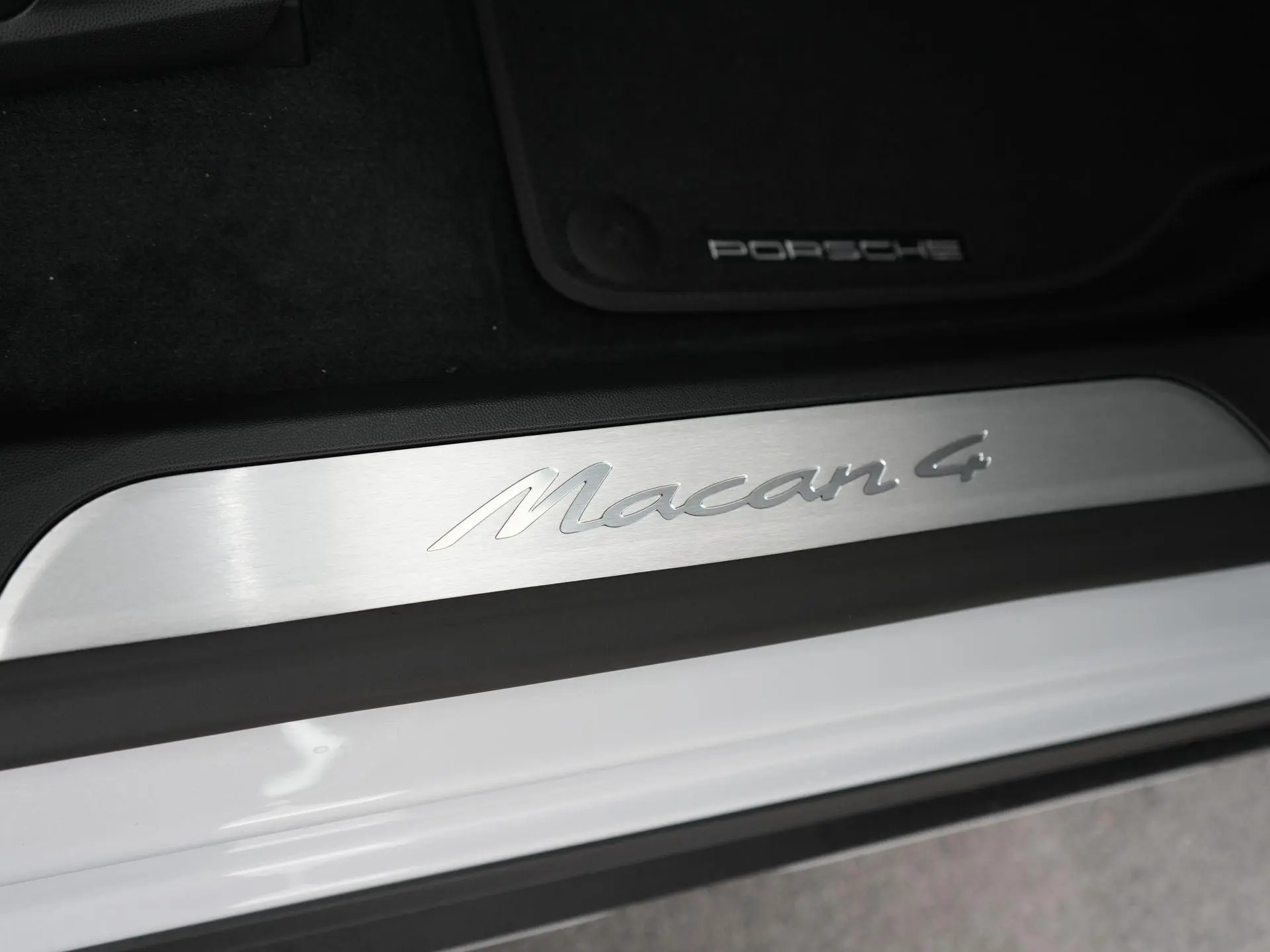 Macan 4 100 kWh