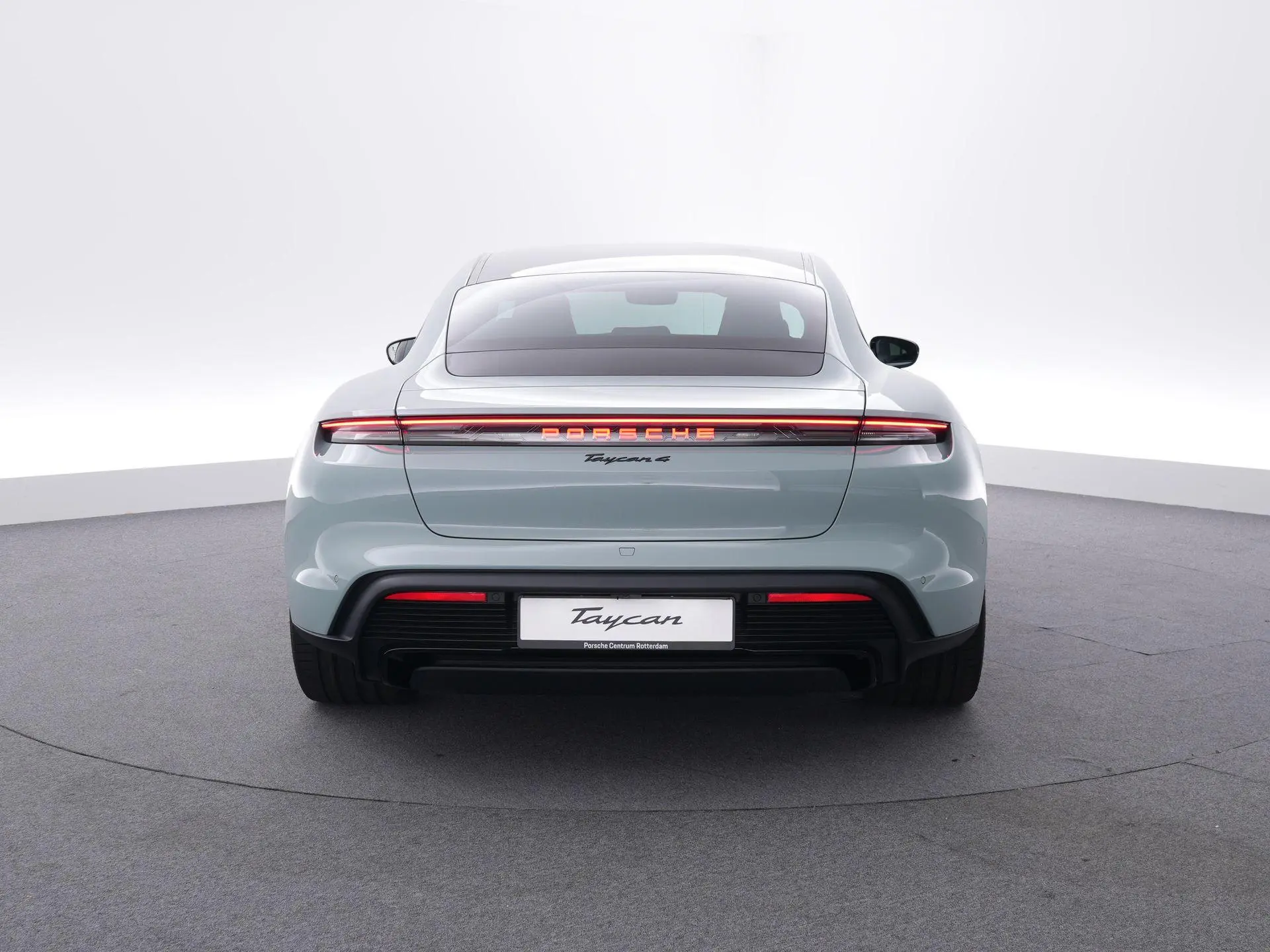 Taycan 4 Black Edition 105 kWh