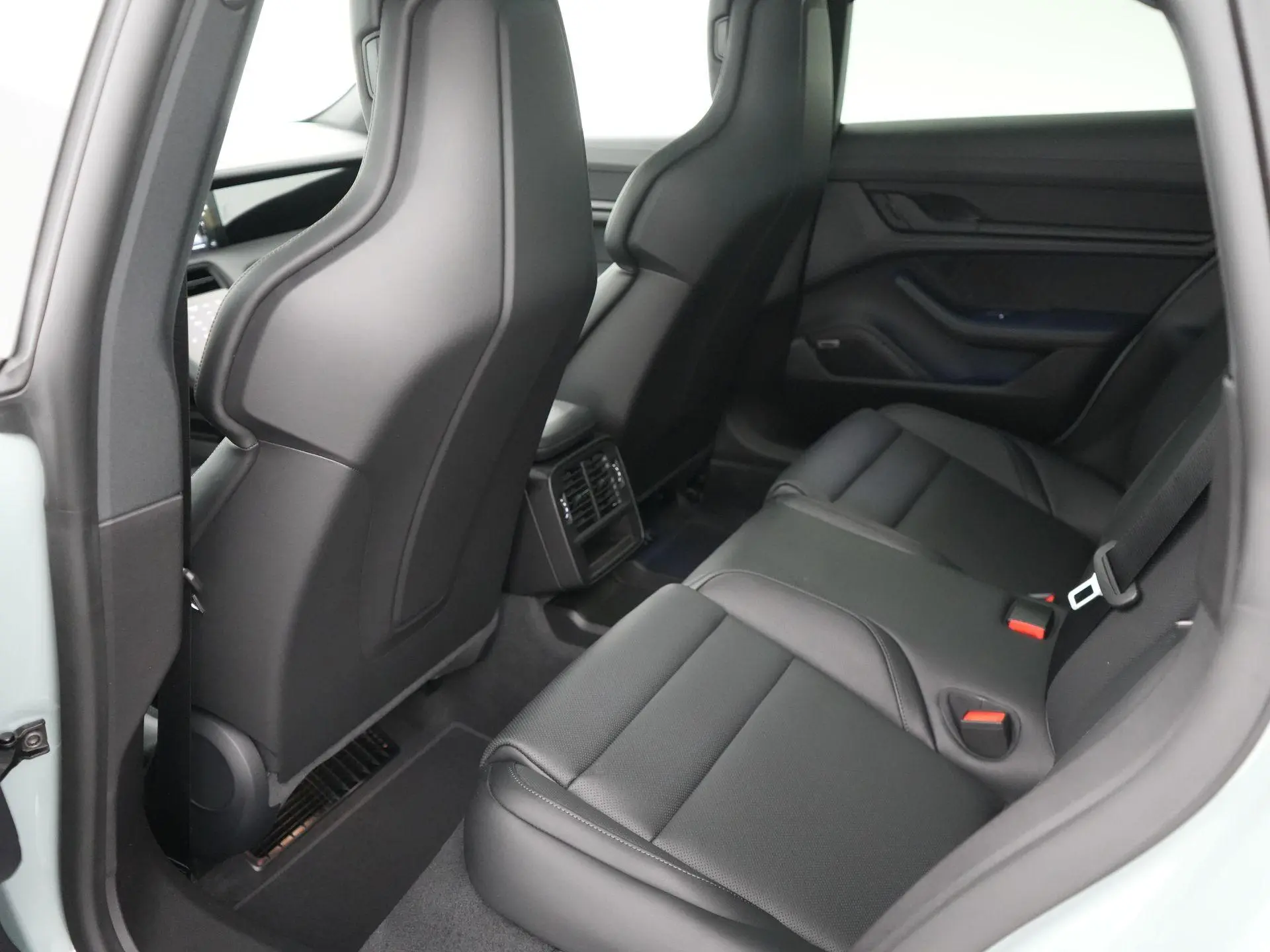 Taycan 4 Black Edition 105 kWh