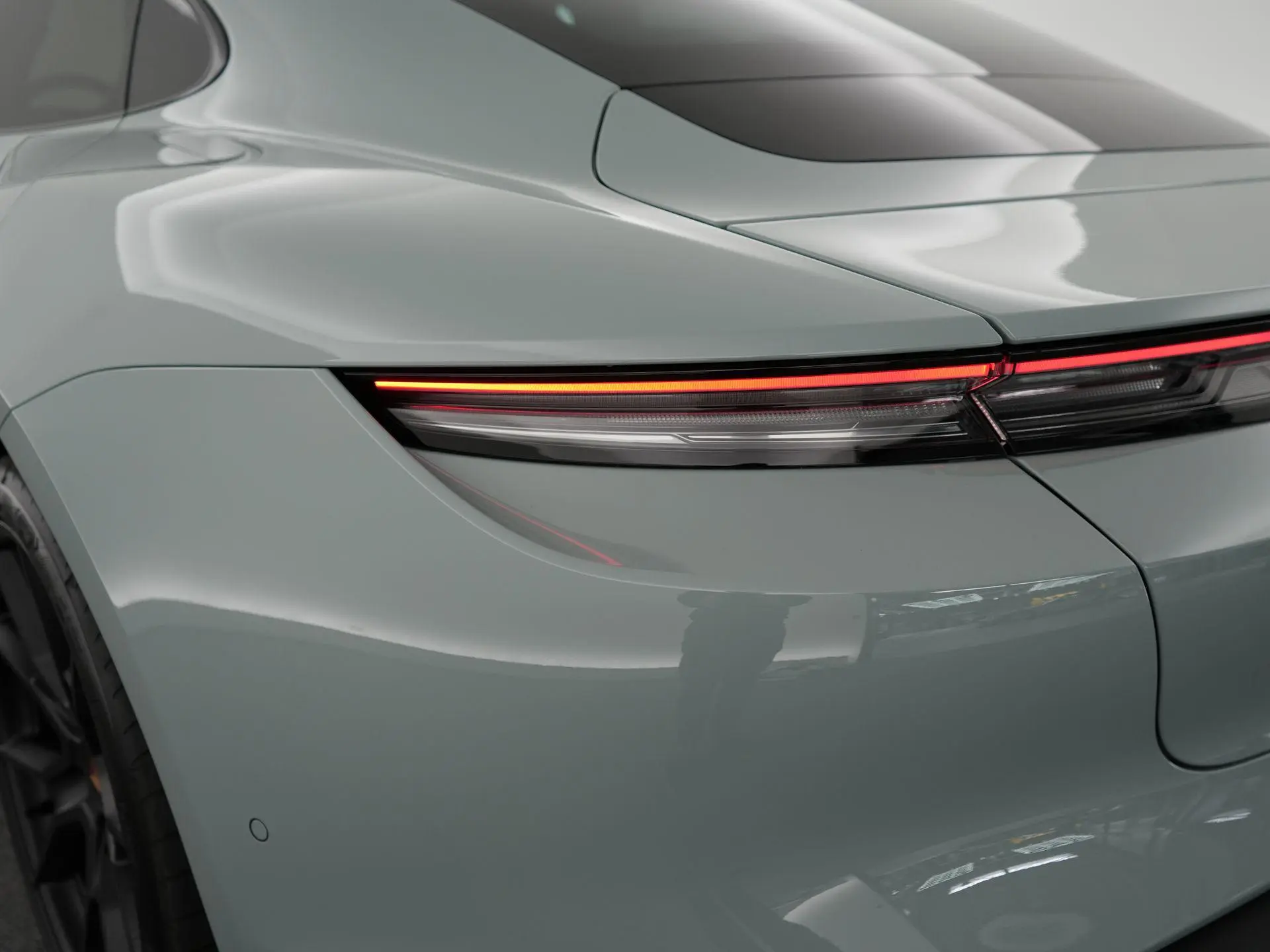 Taycan 4 Black Edition 105 kWh